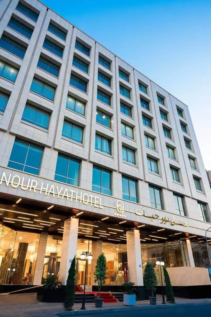 Alibaba https://cdn.alibaba.ir/ostorage/hotel-accommodation-images/69624a0846ae9d8e6fb49920_نمای بیرونی (1).webp